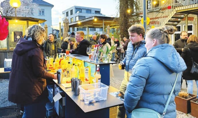 Vollmondbar – Vollmondbar