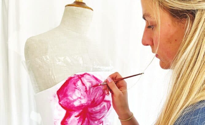 Kunst hinterlässt Spuren – Mode trägt sie weiter – Couture Ateliers la vie en rose & PURE
